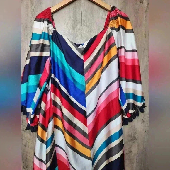 Trina Turk Amaris Off Shoulder Chevron 3/4 Bell Sleeve Shift Dress Colorful M - Picture 7 of 13